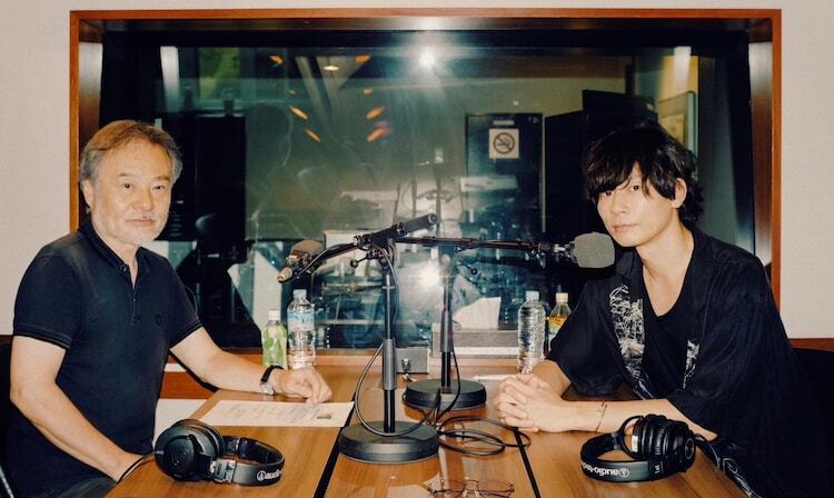 TOKYO FM「おと、をかし」より、川上洋平（右）と黒沢清（左）。