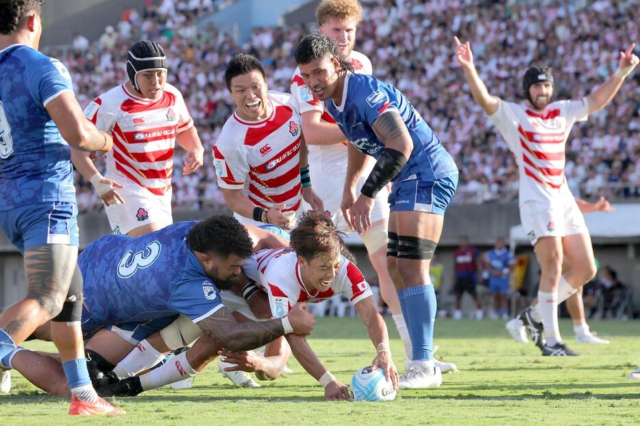 サモアから49点を奪った日本が快勝した(C)産経新聞社