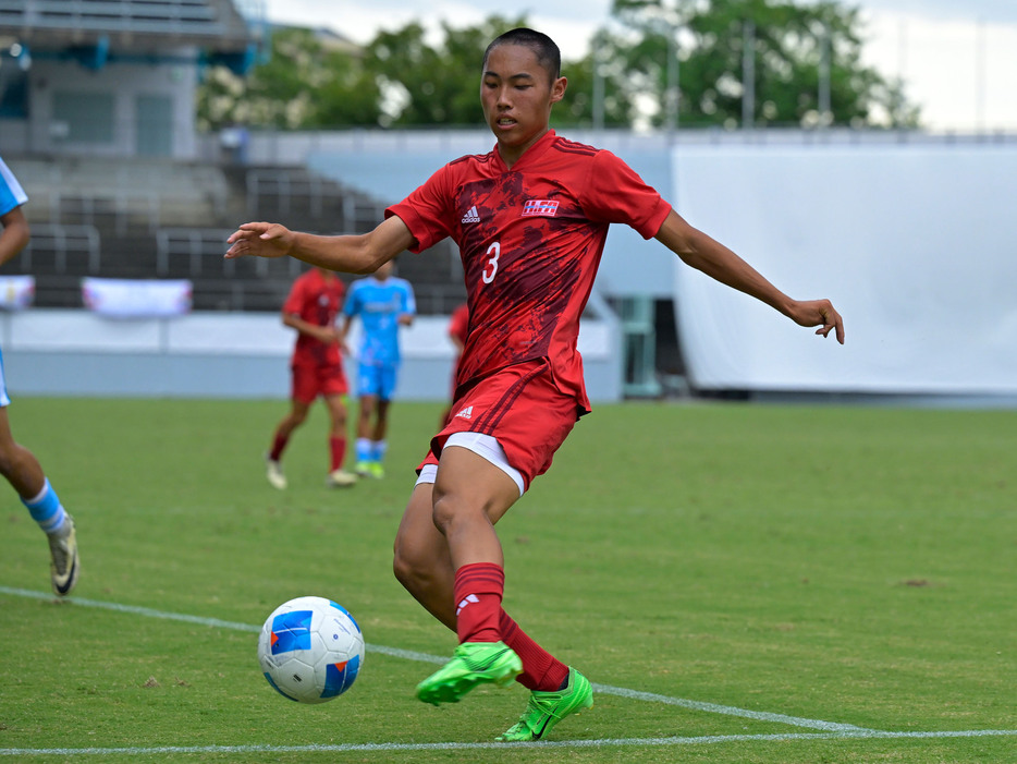 広島県DF小柳柊(サンフレッチェ広島ユース、1年=東急SレイエスFC U-15出身)(Koki NAGAHAMA/GEKISAKA)