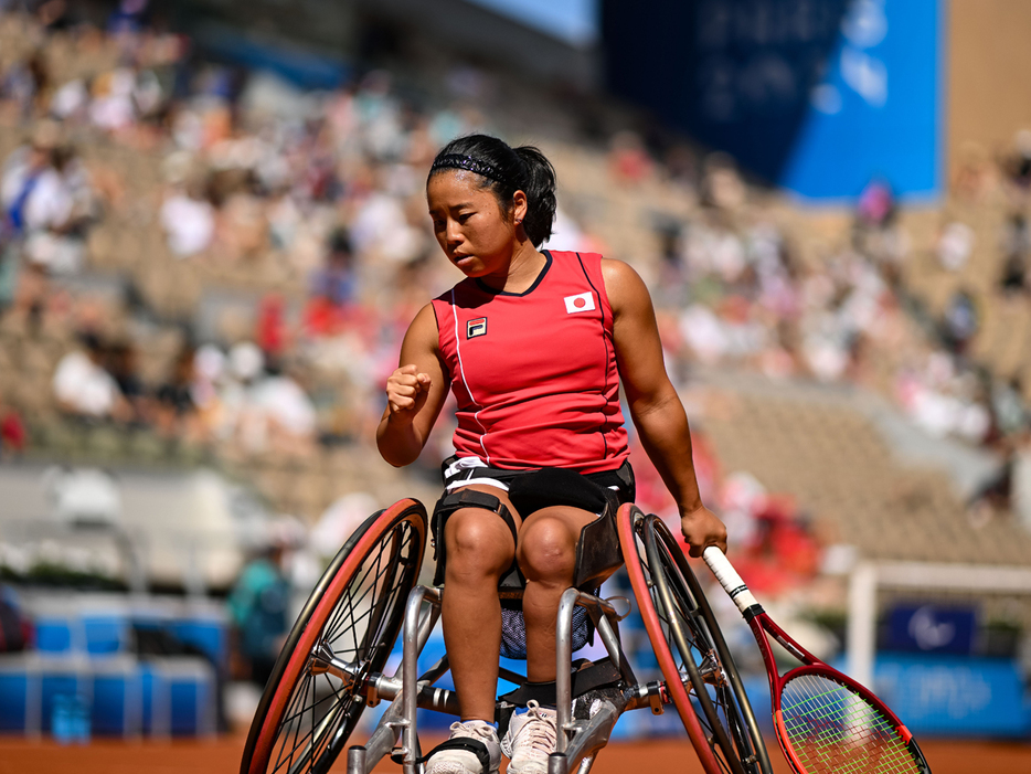 「パリ2024パラリンピック競技大会車いすテニス」（フランス・パリ）で女子シングルス準々決勝に進出した上地結衣（三井住友銀行）（Getty Images）