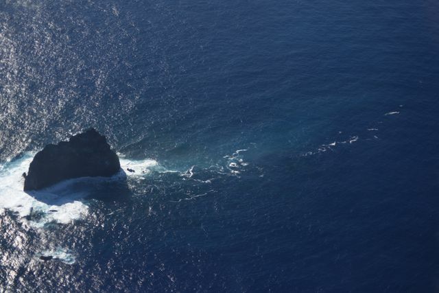 今月18日　海上保安庁撮影