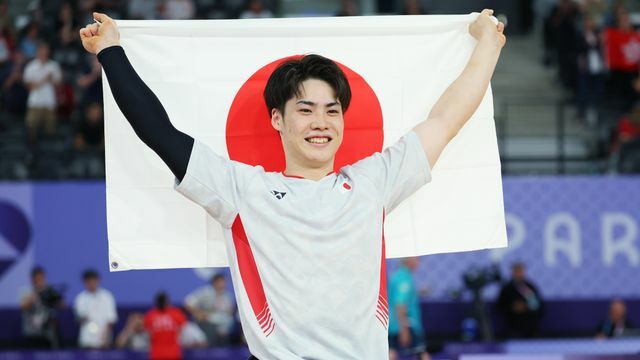 2024年パリパラリンピック バドミントン男子シングルスV2達成の梶原大暉選手（写真：森田直樹/アフロスポーツ）