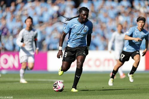 双方合意の上で退団が発表されたFWゴミス [写真]＝J.LEAGUE via Getty Images