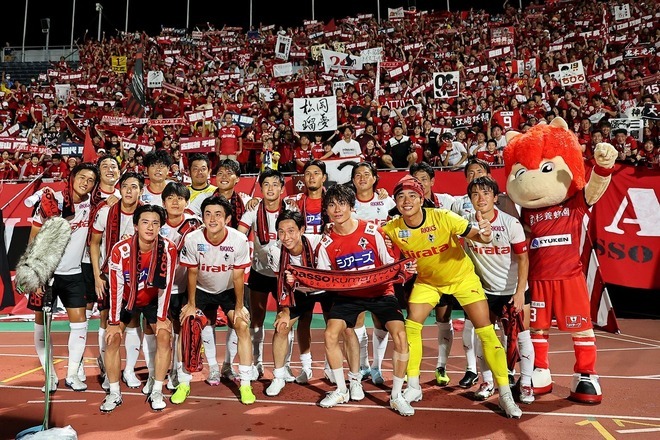 熊本が鹿児島を２－０で下した。写真：梅月智史（サッカーダイジェスト写真部）