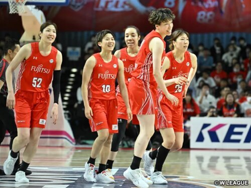 FIBA女子バスケットボールリーグアジアに参戦する富士通レッドウェーブ [写真提供]＝W リーグ