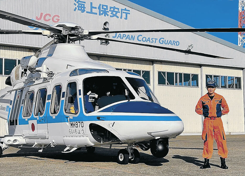 機動救難士としての使命感を新たにする東藤さん＝新潟航空基地（同基地提供）