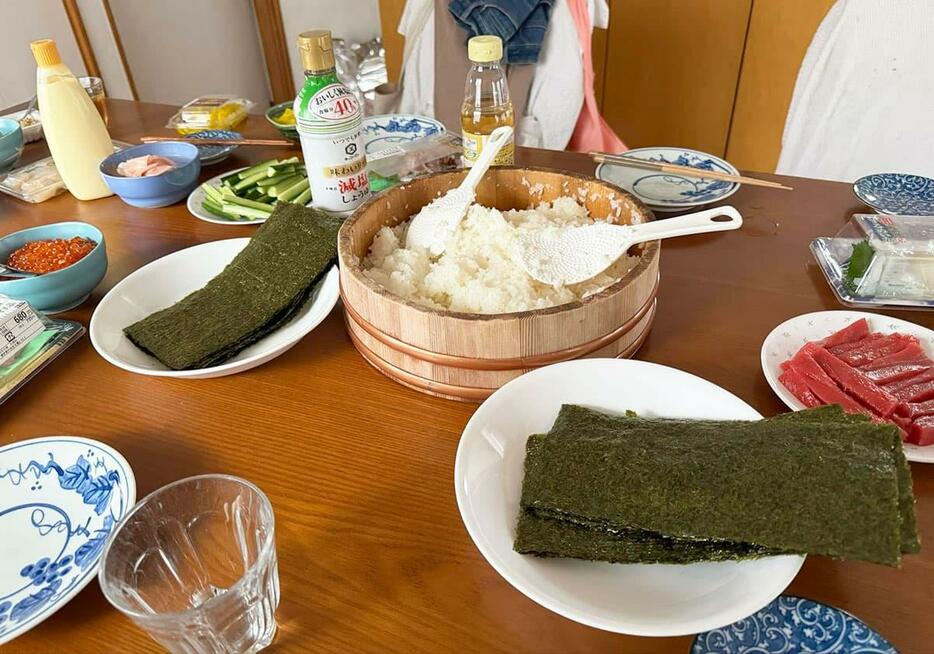 石井さんが家族と楽しんだ食事の風景