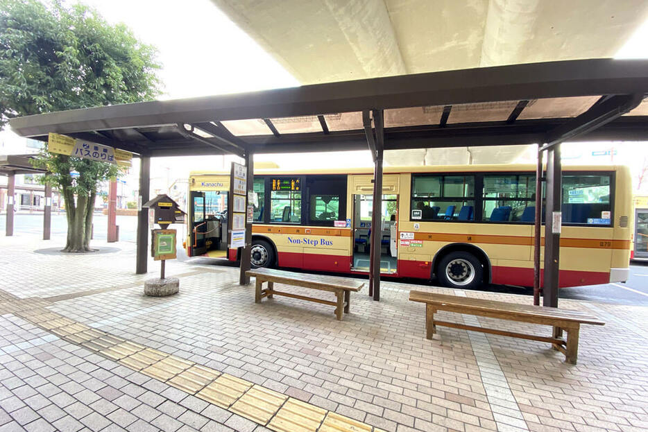 電車よりも他人の目が気になりがちなバス車内（写真はイメージ）