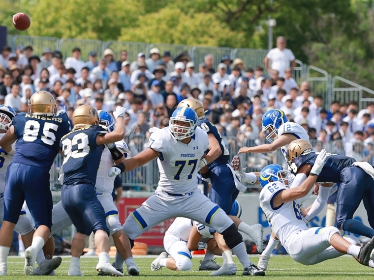 春の関関戦から。秋の関関戦は東大阪市花園ラグビー場が舞台だ（撮影・北川直樹）