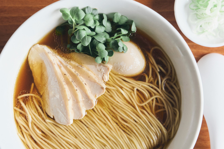 〈ラーメン ル・デッサン〉