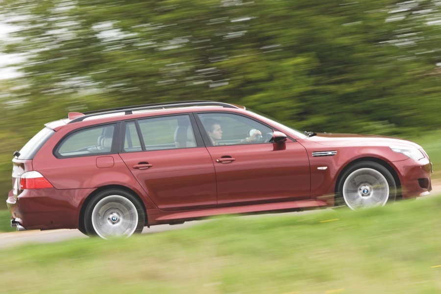 BMW M5 ツーリング（E61型／2007～2010年／英国仕様）