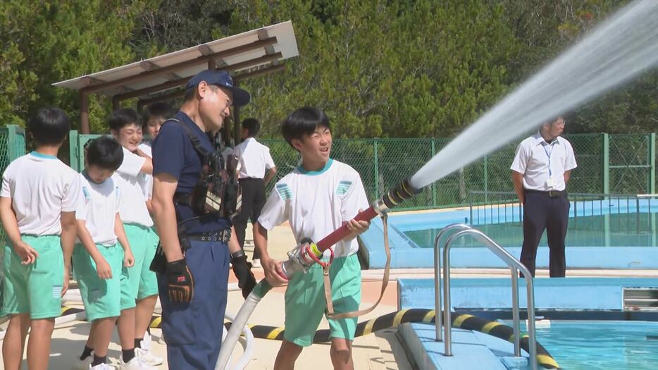 愛知県豊田市の下山中学校で行われた訓練