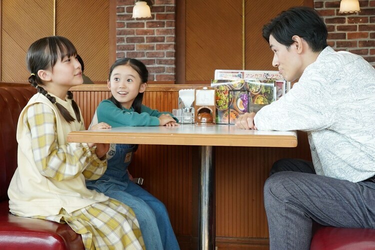 FODオリジナルスピンオフドラマ「親子は道半ば」場面写真