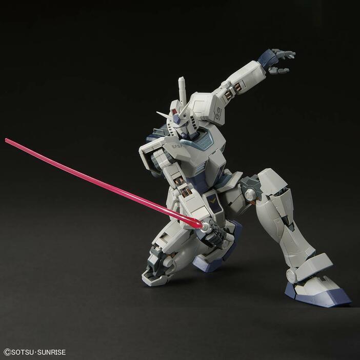 G-3ガンダムのガンプラ「MG 1／100 ガンダムべース限定 RX-78-3 G-3ガンダム Ver.3.0」（c）創通・サンライズ