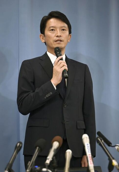 ９月26日に出直し選挙への出馬表明をした斎藤元彦兵庫県知事。会見は多くのメディアが報じ……