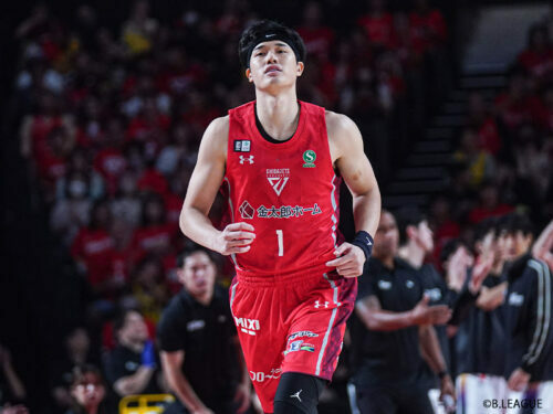 千葉JでBリーグのキャリアを始めた渡邊雄太 [写真]＝B.LEAGUE