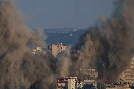 イスラエルがレバノン南部を攻撃＝9月25日（写真：ロイター/アフロ）