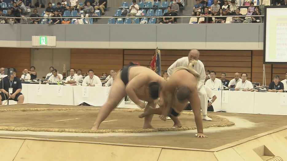 3回戦は寄り倒しで勝ち、決勝トーナメント進出