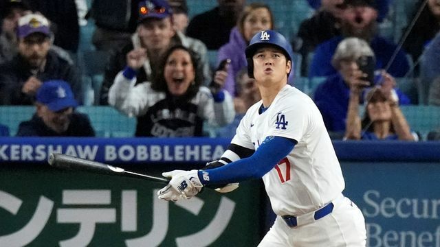 52号2ランを含む3安打の活躍を見せた大谷翔平選手(写真：AP/アフロ)