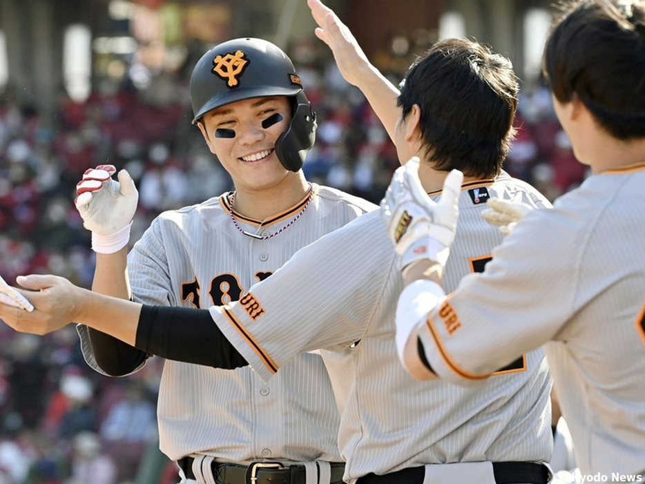 巨人・坂本勇人 (C) Kyodo News