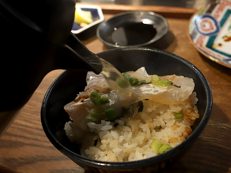 いったん決めたらお茶はたっぷりかけるのがオススメ