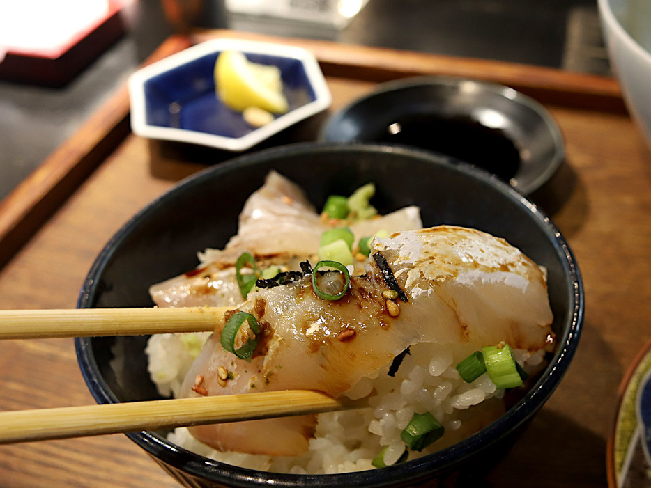 まずはお茶をかけず、そのままの状態で食べてみたくなりますよね？