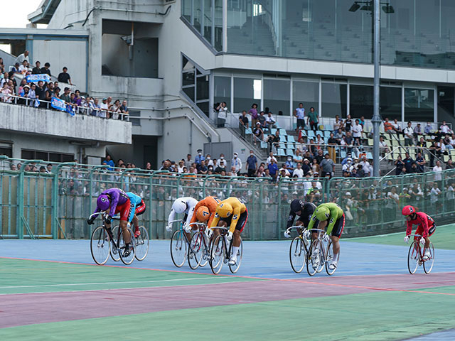 脇本雄太が接戦制し優勝(写真提供：チャリ・ロト)