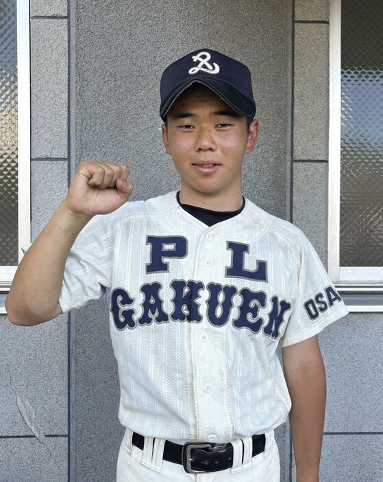 1人で活動しているPL学園硬式野球部の川村得さん