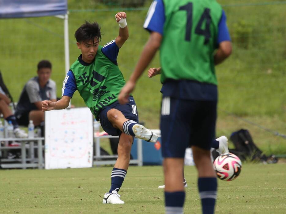 FW小園晟之朗(神村学園中)がU-15日本代表候補が初のU-15日本代表候補合宿でアピール(Taro YOSHIDA)