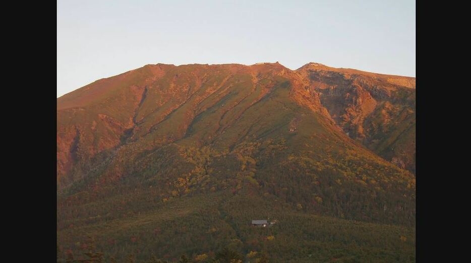 噴火当日朝の御嶽山（2014年9月27日）