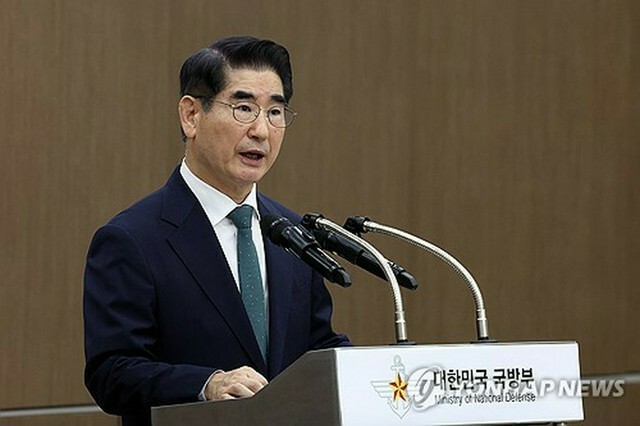 韓国国防部の金龍顕長官（同部提供）＝（聯合ニュース）≪転載・転用禁止≫