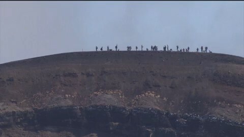 3連休最終日とあって多くの登山者が訪れている