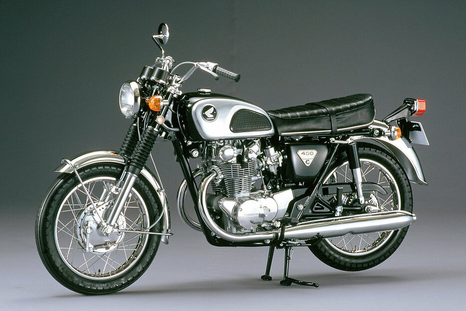 クジラタンクを廃してスタイルを一新。　CB450（1968年）