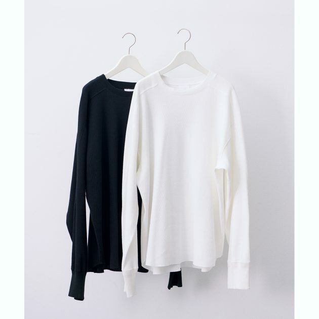 12395 THERMAL SHIRT 黒、白〈コットン100％〉各2万4200円（ハイク／ボウルズ TEL.03・3719・1239）