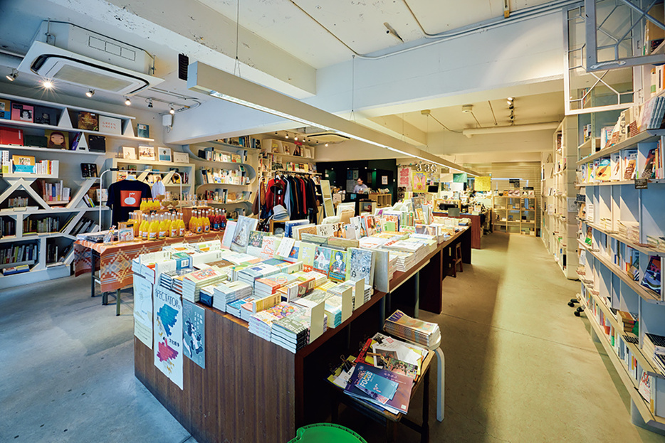 〈SHIBUYA PUBLISHING & BOOKSELLERS 本店〉