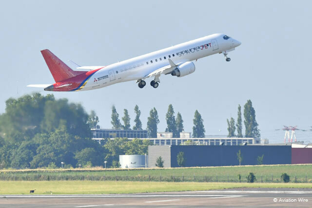 パリ航空ショー出展を終えル・ブルジェ空港を離陸する三菱スペースジェットの飛行試験3号機（解体済み）＝19年6月18日 PHOTO: Tadayuki YOSHIKAWA/Aviation Wire