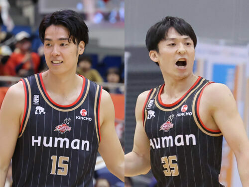 大阪エヴェッサの竹内譲次と鈴木達也［写真］＝B.LEAGUE