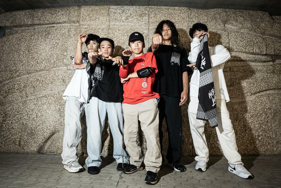 GSB SQUAD (左からRiou、Renrën、Orion、Tomoki、Ko-taro) ©JDSF