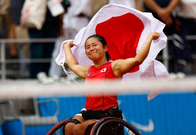 女子シングルスでも金メダルを手にした上地結衣選手【写真：ロイター/アフロ】