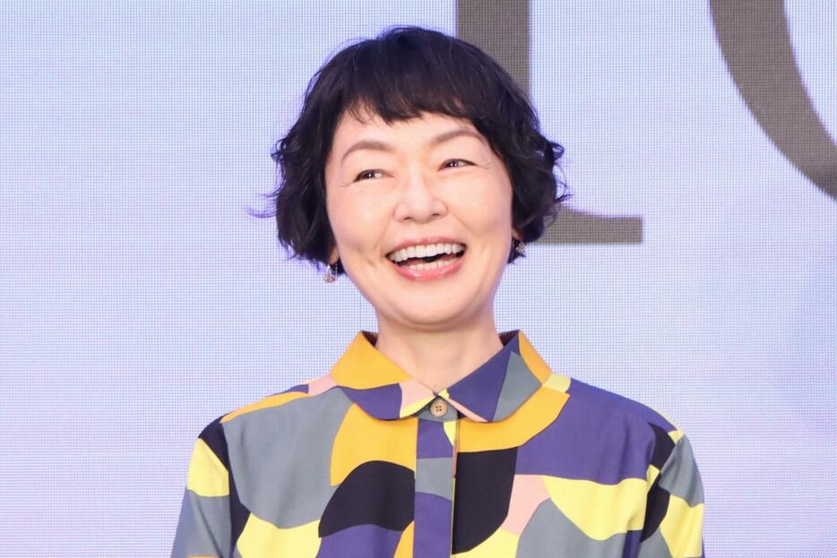 映画「まる」の完成報告イベントに出席した小林聡美さん