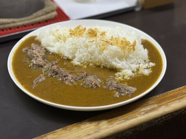 牛すじカレー 小さなカレー家