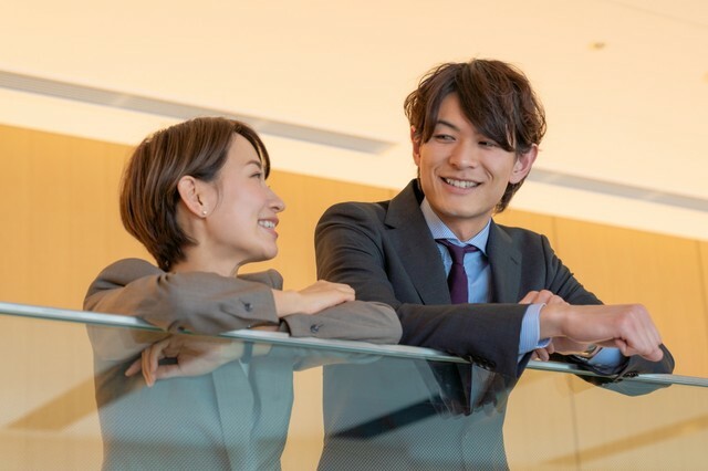 Z世代の約5人に1人が、結婚相手として「年上が理想的」と回答　※画像はイメージです（metamorworks/stock.adobe.com）