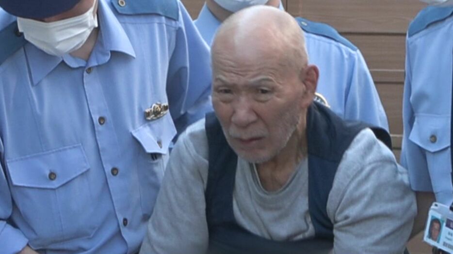 送検された海野秀男 被告(88)