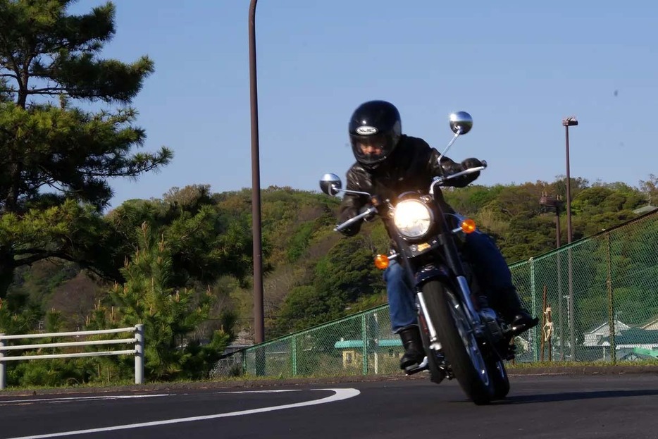 速度は乗らないが、開けなくても楽しいコントローラビリティが嬉しい。旧車好きは一度触れてみてほしい！