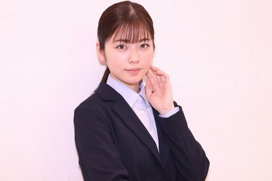 ドラマ「事件は、その周りで起きている」の2年ぶりの新作で主演を務める小芝風花さん