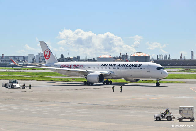 羽田空港11番ゲートから出発する那覇行きJL915便＝24年9月11日 PHOTO: Tadayuki YOSHIKAWA/Aviation Wire