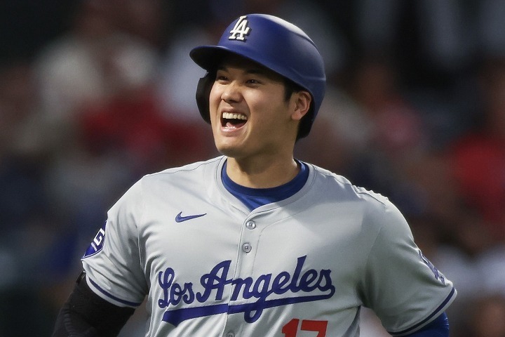 凱旋試合で申告敬遠された大谷。(C)Getty Images