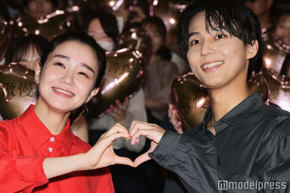 「出会いはマッチングアプリ！『傲慢と善良』ペア限定特別試写会」に出席した奈緒、藤ヶ谷太輔