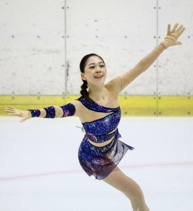 フィギュアスケート近畿選手権の女子で優勝した吉田陽菜＝大阪府臨海SC