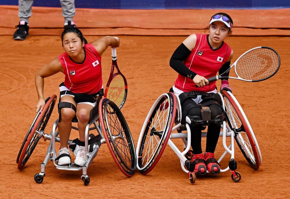 日本女子初の金メダルを獲得した上地結衣と田中愛美のペア[写真/ゲッティイメージズ]